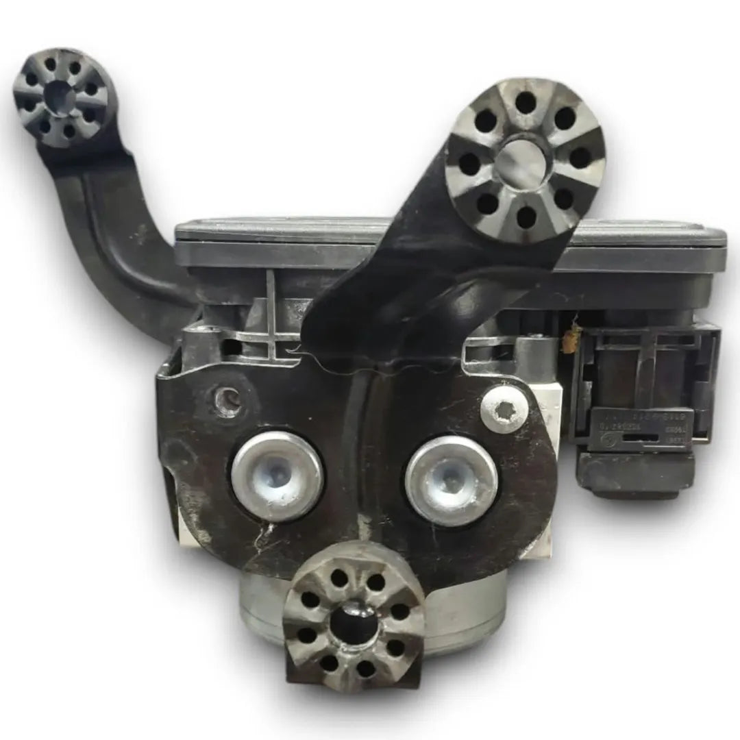 Dettaglio Gruppo ABS completo con pompa e centralina BMW Serie 2 Coupé F22 dal 2013 OEM 6897114 - foto 3