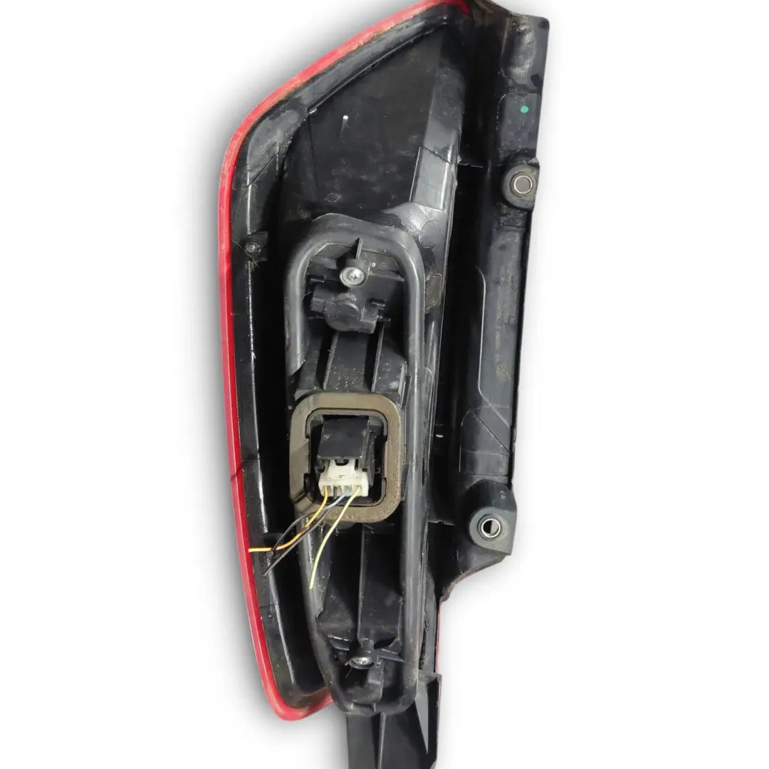 Dettaglio Fanale posteriore sinistro Fiat Grande Punto OEM 51701589 - foto 3