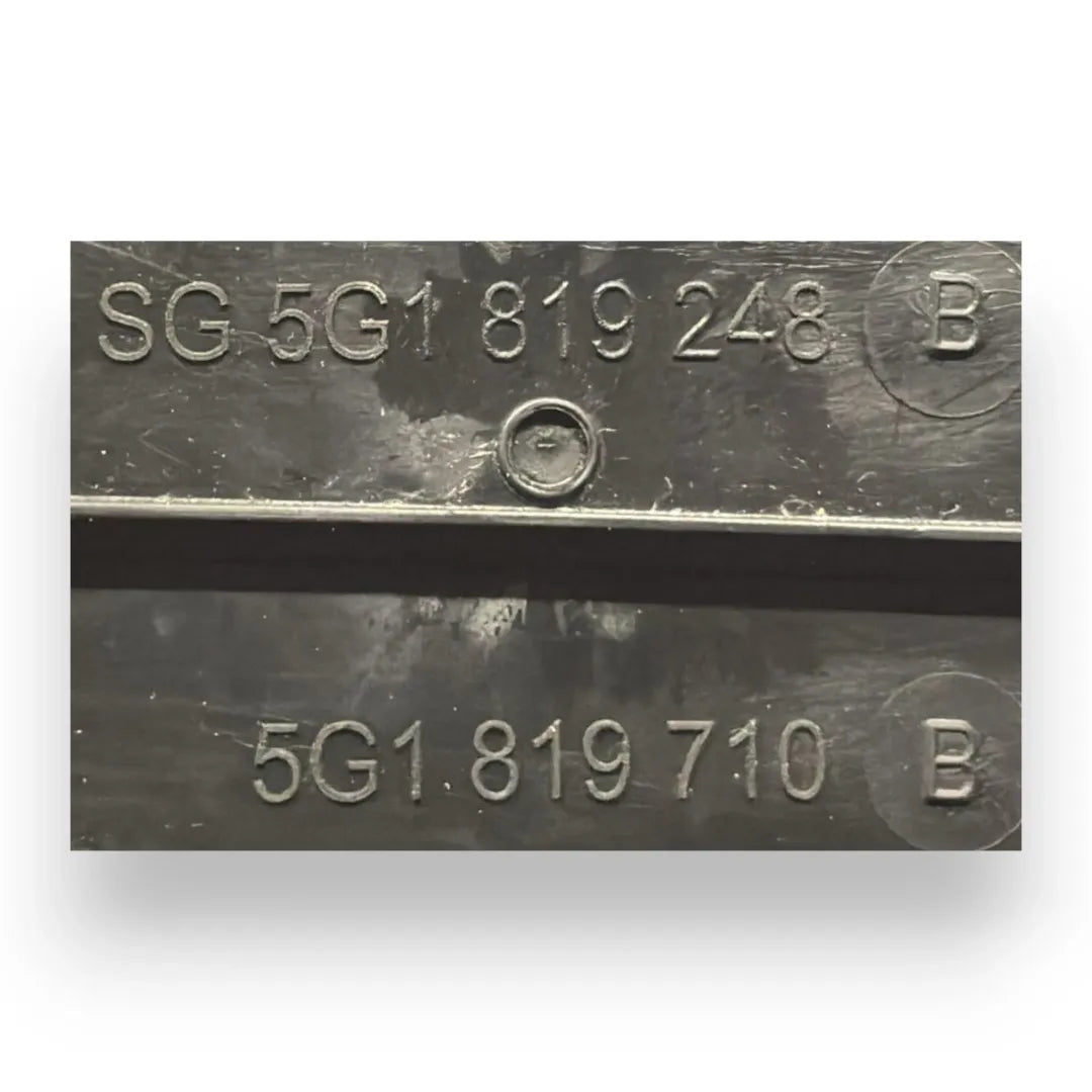 Dettaglio Bocchetta aria laterale cruscotto destra Volkswagen Golf cod. 5G1819248 - foto 3