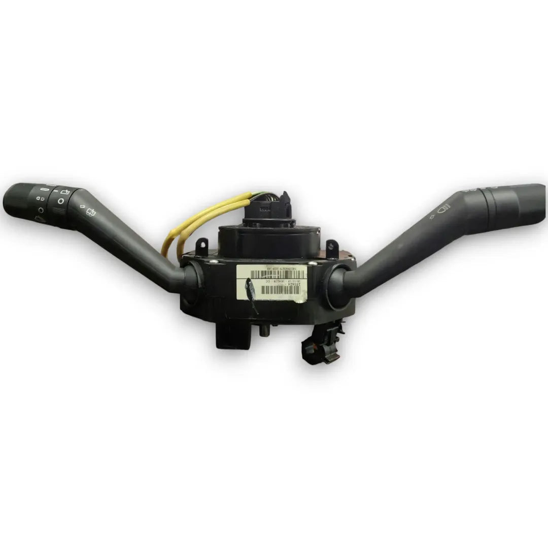 Dettaglio Devioluci Fiat Grande Punto 2005–2008 OEM 735521316 - foto 3