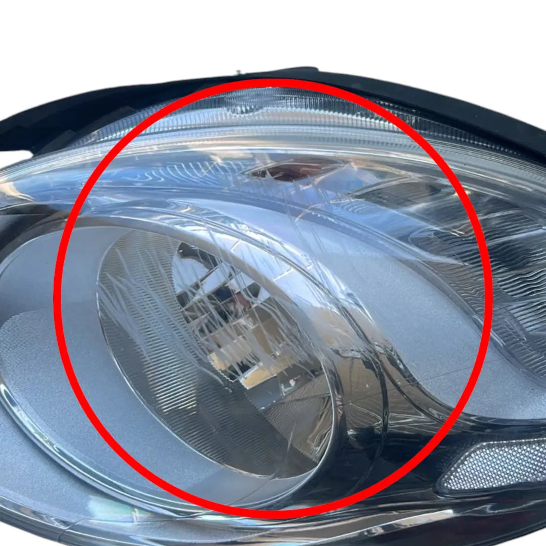 Dettaglio Faro anteriore sinistro Fiat 500L 2012–2018 OEM 52089194 - foto 4