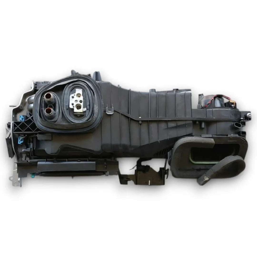 Dettaglio Gruppo riscaldatore abitacolo Volkswagen Scirocco dal 2008 cod. 1K1820307AN - foto 4