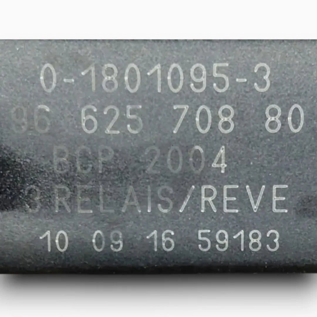 Dettaglio Centralina di controllo riscaldatore ausiliario Peugeot 3008 2013–2017 cod. 9662570880 - foto 4