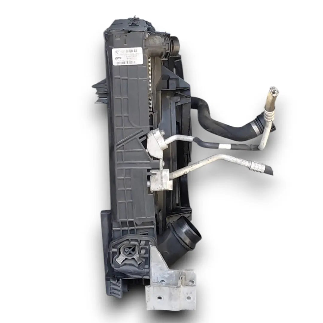 Dettaglio Kit radiatori BMW Serie 1 5P F20 cod. 7843351 / 8507400 - foto 4