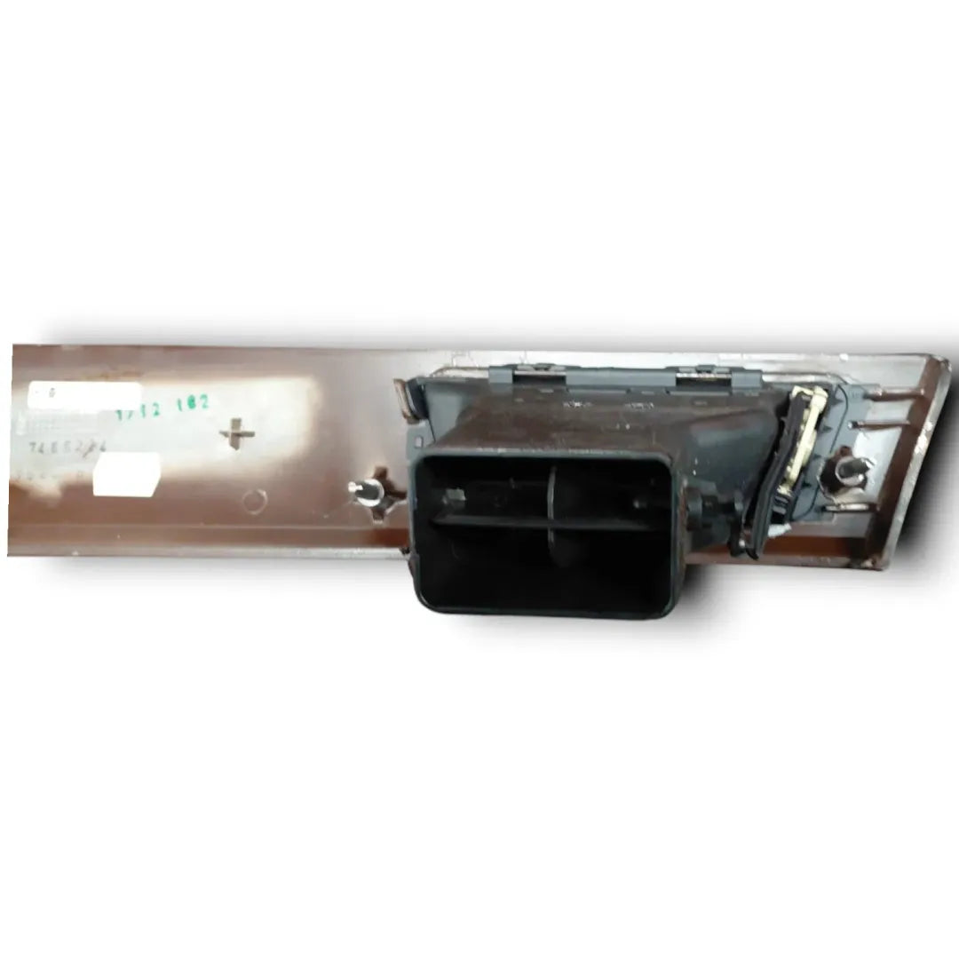 Dettaglio Modanatura laterale del cruscotto destra BMW Serie 3 E90/E91 OEM 51457138799 - foto 4