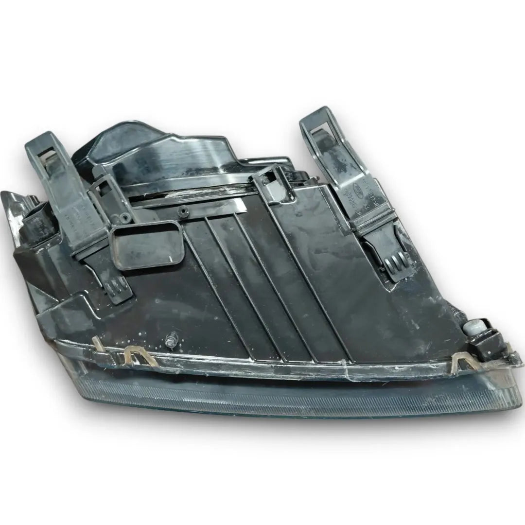 Dettaglio Faro anteriore laterale sinistro Ford Focus 2004–2008 OEM 1481000 - foto 4