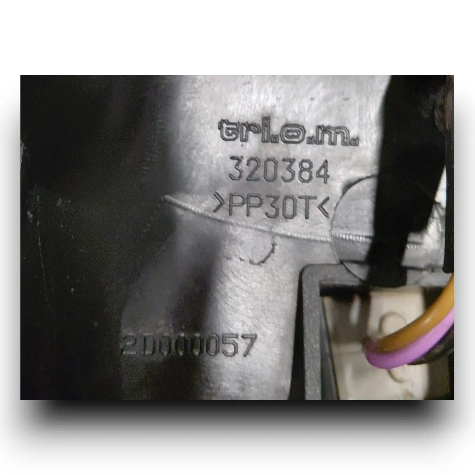 Dettaglio Faro anteriore Piaggio MP3 300 OEM 2D000057 - foto 4