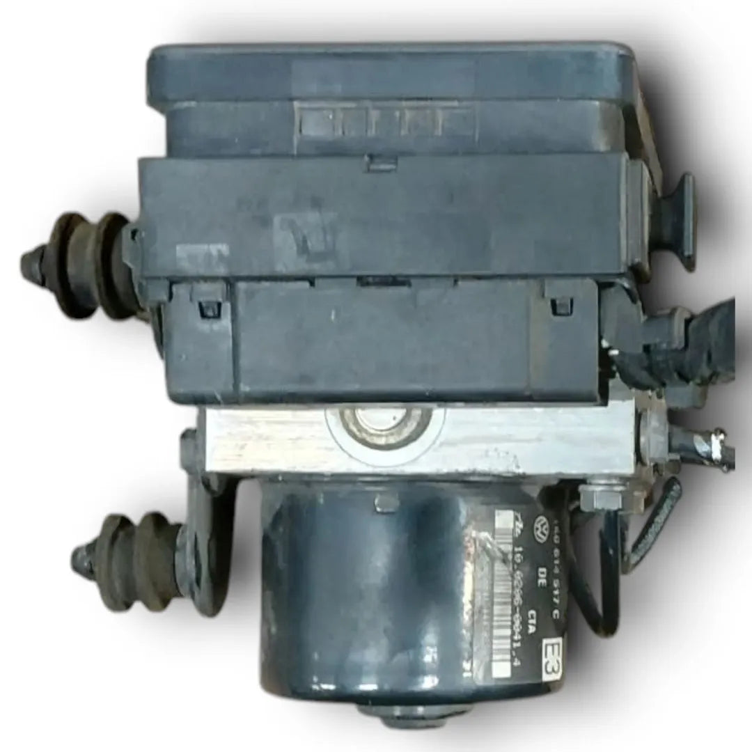 Dettaglio Gruppo ABS completo con pompa e centralina Audi A3 8P 2010–2013 OEM 1K0614517C - foto 4