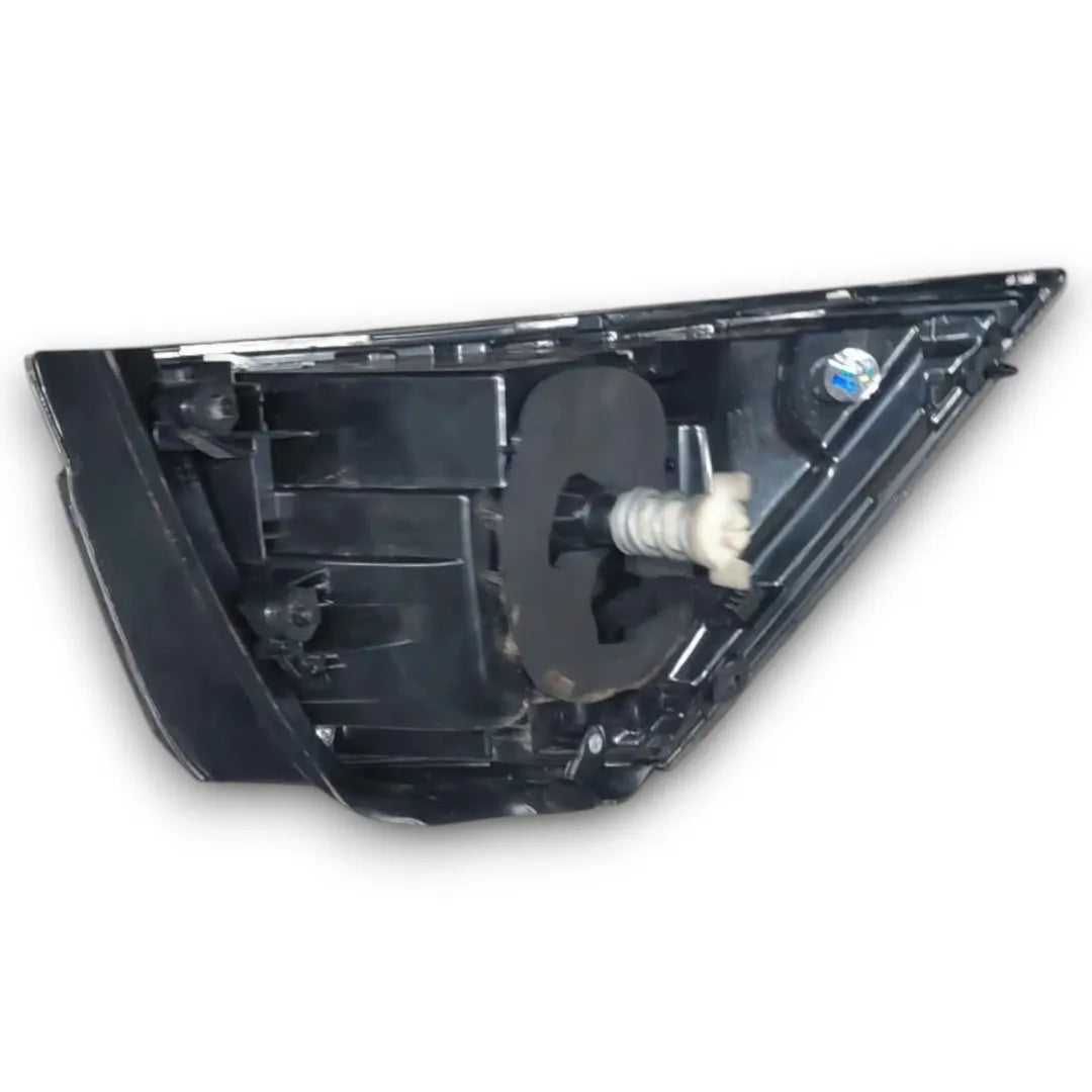 Dettaglio Fanale posteriore destro Volkswagen Golf VII dal 2012 cod. YAB-GEF-2035 - foto 5