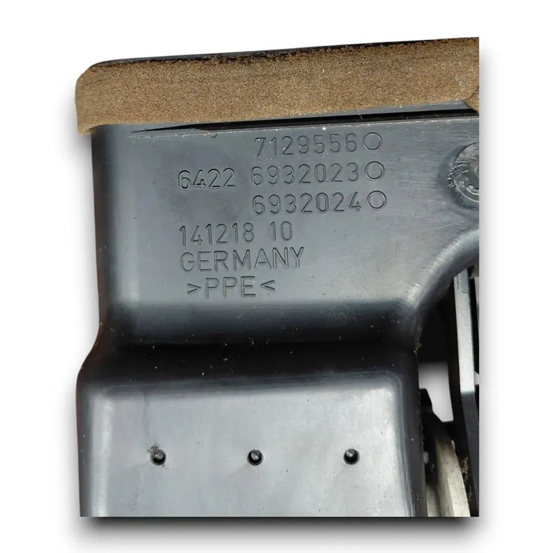 Dettaglio Bocchetta aria posteriore consolle centrale BMW Serie 3 E90/E91 OEM 64227210648 - foto 5