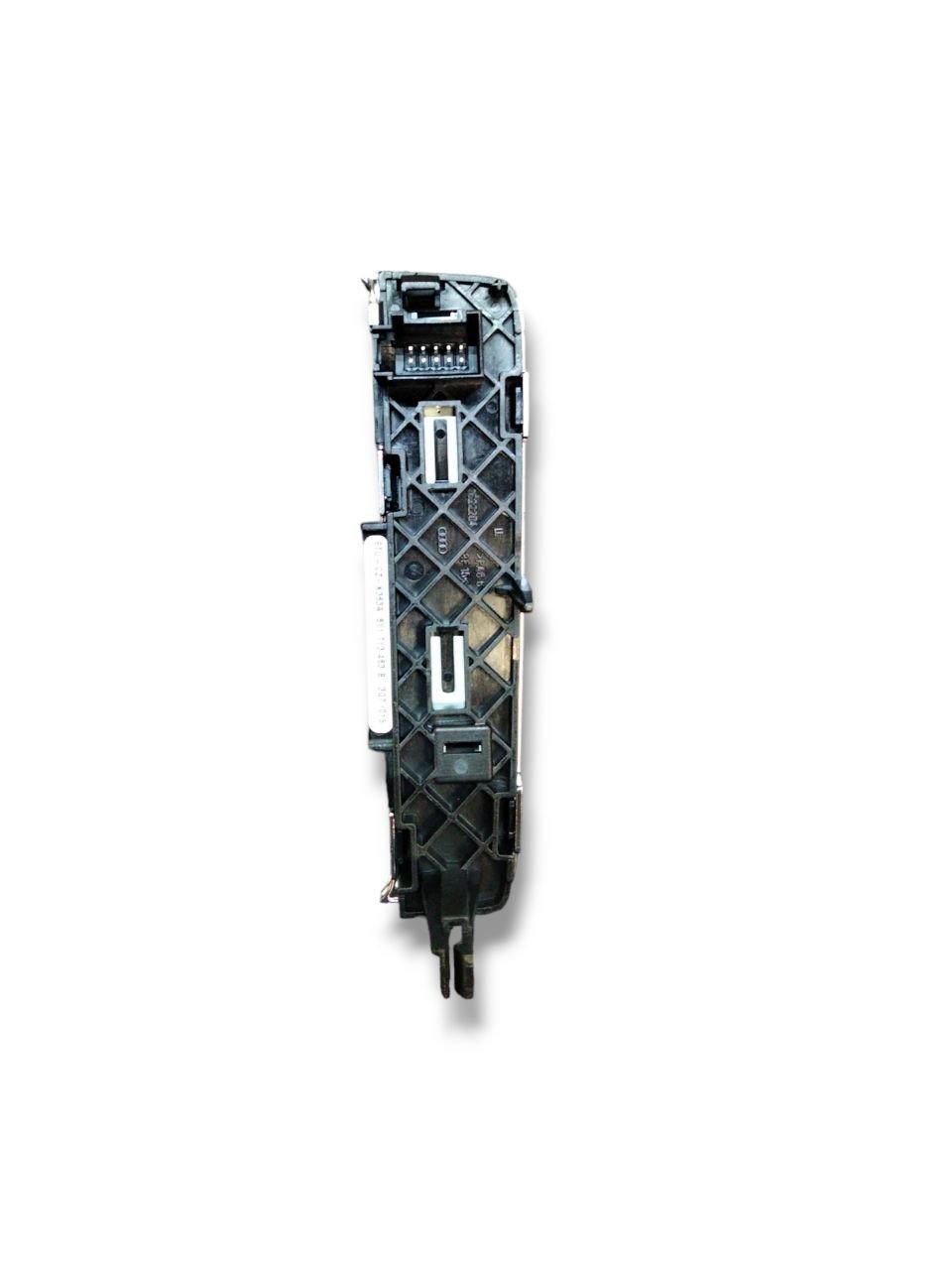 Indicatore Selettore Cambio Automatico Audi A3 8V1 ( 2012 - 2020 ) cod.8V1713463A - F&P CRASH SRLS - Ricambi Usati