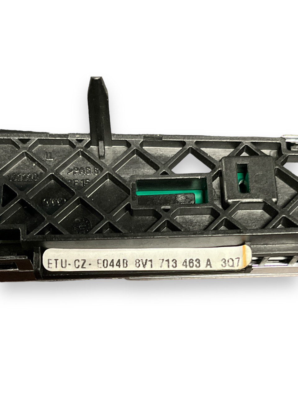 Indicatore Selettore Cambio Automatico Audi A3 8V1 ( 2012 - 2020 ) cod.8V1713463A - F&P CRASH SRLS - Ricambi Usati