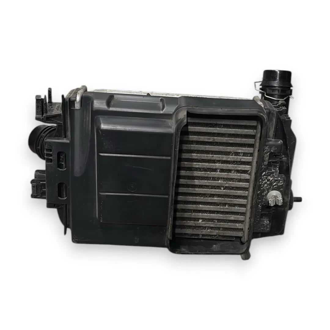 Intercooler Renault Clio 5ª Serie 2019–2024 OEM 14496668R - F&P CRASH SRL - Ricambi Usati