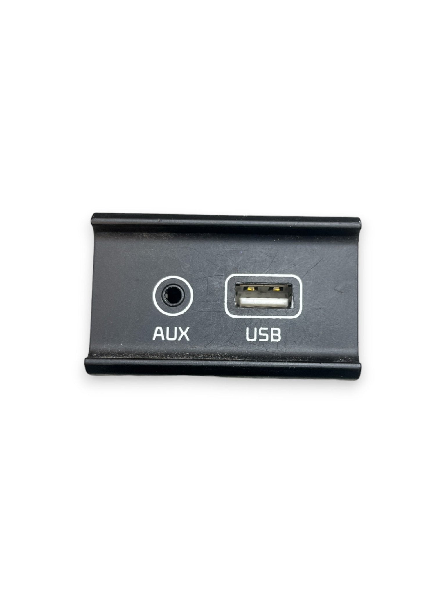 Interfaccia Presa Ingresso AUX USB Kia Sportage ( 2017 ) cod : 96120-C5000 - F&P CRASH SRLS - Ricambi Usati