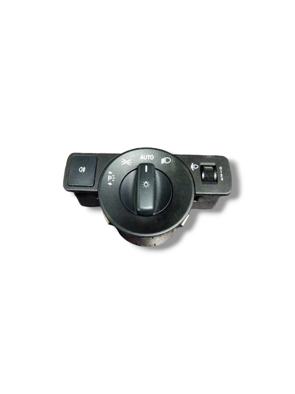 Interruttore / Comando luci Mercedes - Benz Classe B w246 ( 2012 - 2018 )cod.A2469050851 - F&P CRASH SRLS - Ricambi Usati
