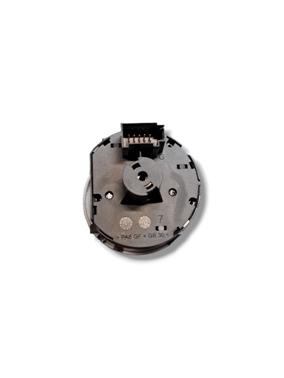Interruttore Comando Luci Volkswagen Up (2020) COD:3C8941431C - F&P CRASH SRLS - Ricambi Usati