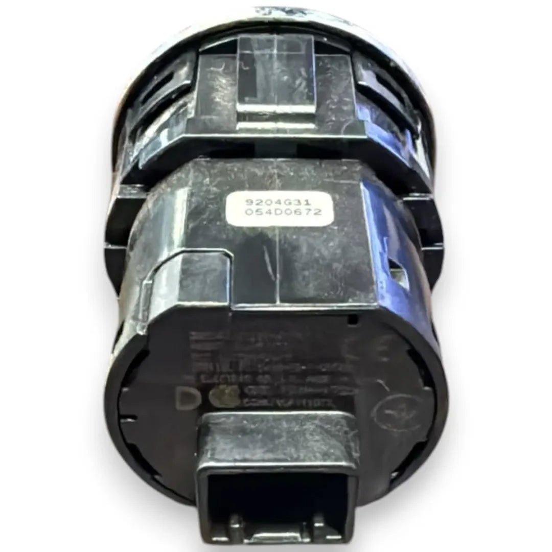 Dettaglio Interruttore di accensione Suzuki Ignis dal 2016 OEM 3729081P00000 - foto 2