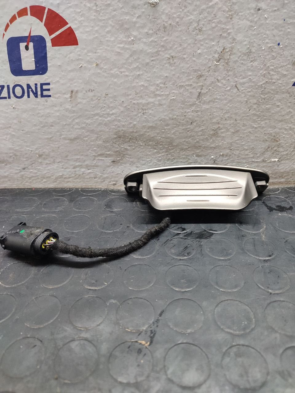 Interruttore Freno A Mano Lancia Thesis (2009) Cod:11730 - F&P CRASH SRLS - Ricambi Usati