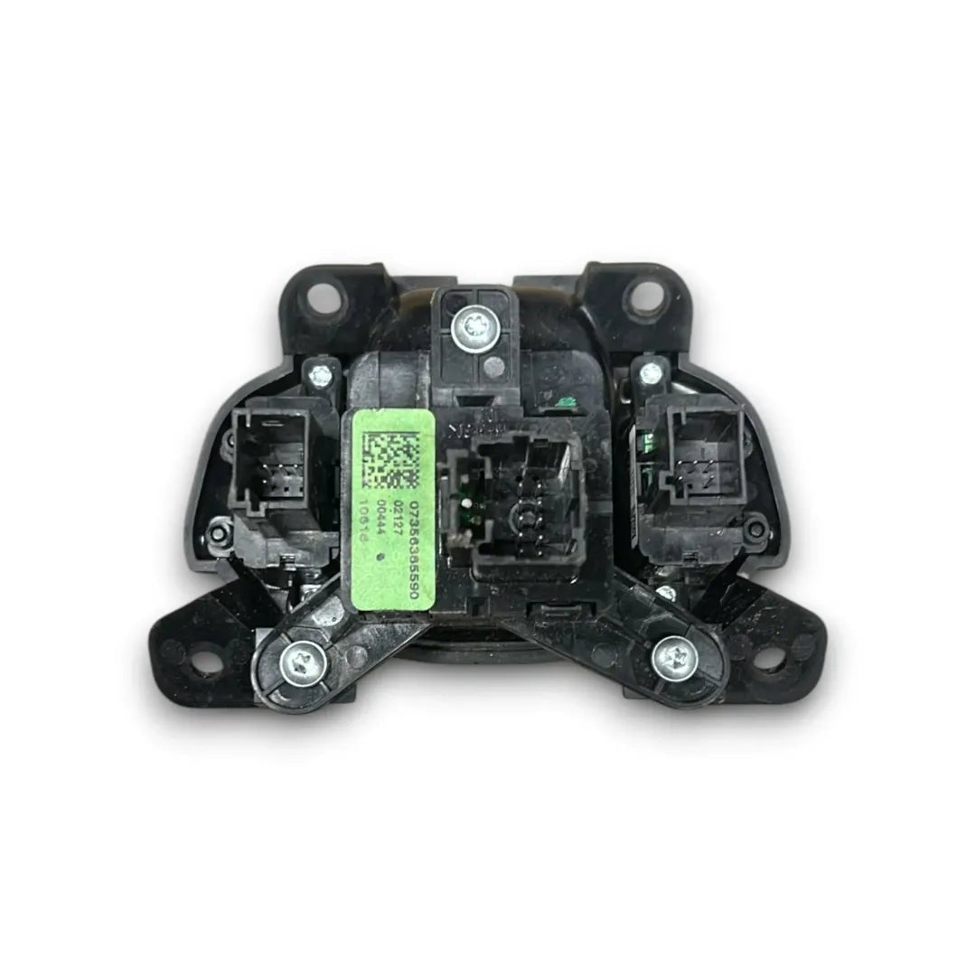 Dettaglio Interruttore freno stazionamento Jeep Renegade 2014–2019 cod. 07356365590 - foto 2