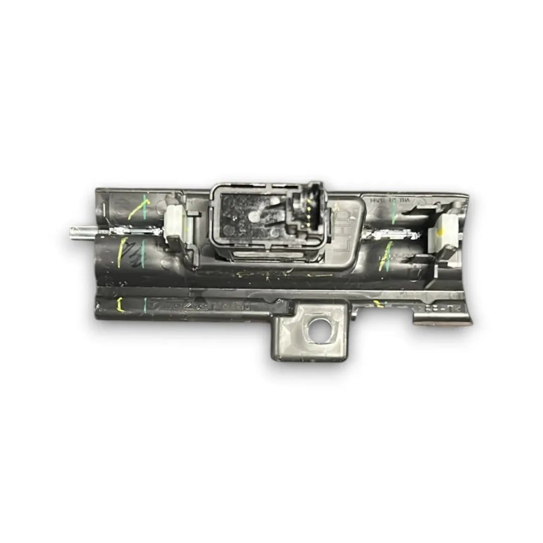 Dettaglio Interruttore luci di emergenza Mazda 2 3ª Serie 2014–2020 OEM DA6A664H0 - foto 2