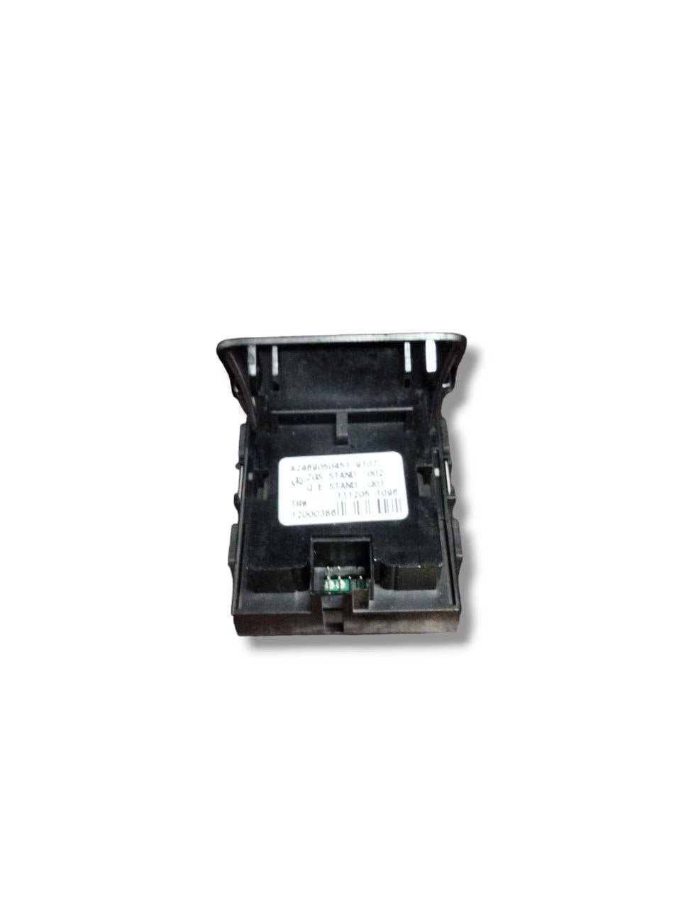 Interruttore / Pulsante Freno A Mano Mercedes Classe B W246(2012 - 2018) cod.A2469050451 - F&P CRASH SRLS - Ricambi Usati