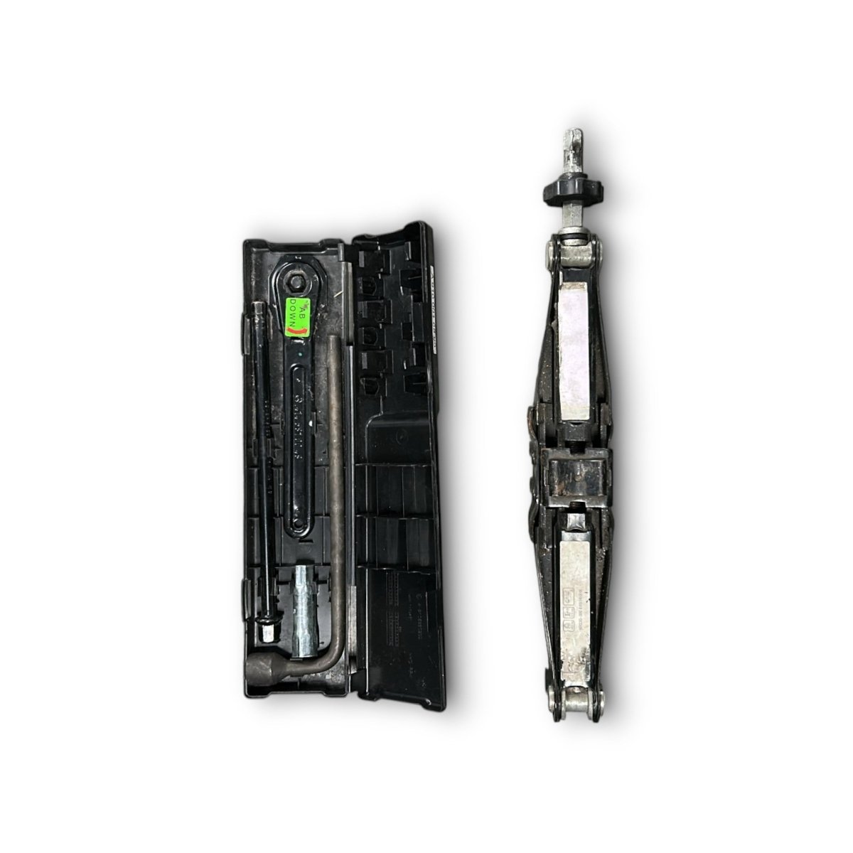 Kit di riparazione ruota Mercedes Benz Sprinter (W910) cod.A9100016699 (2018 > ) cod.4145810049 cod.A6395830245 cod.A9105810100 cod.A9015810201 cod.A9105800000 - F&P CRASH SRLS - Ricambi Usati