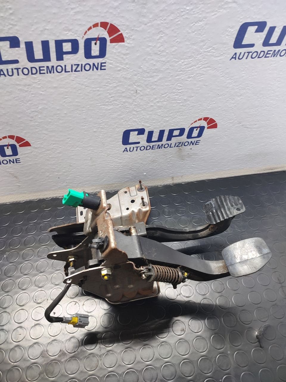 KIT Accelerator + brake pedal CITROEN C3 code: 95835T02 - F&P CRASH SRLS - Used Parts