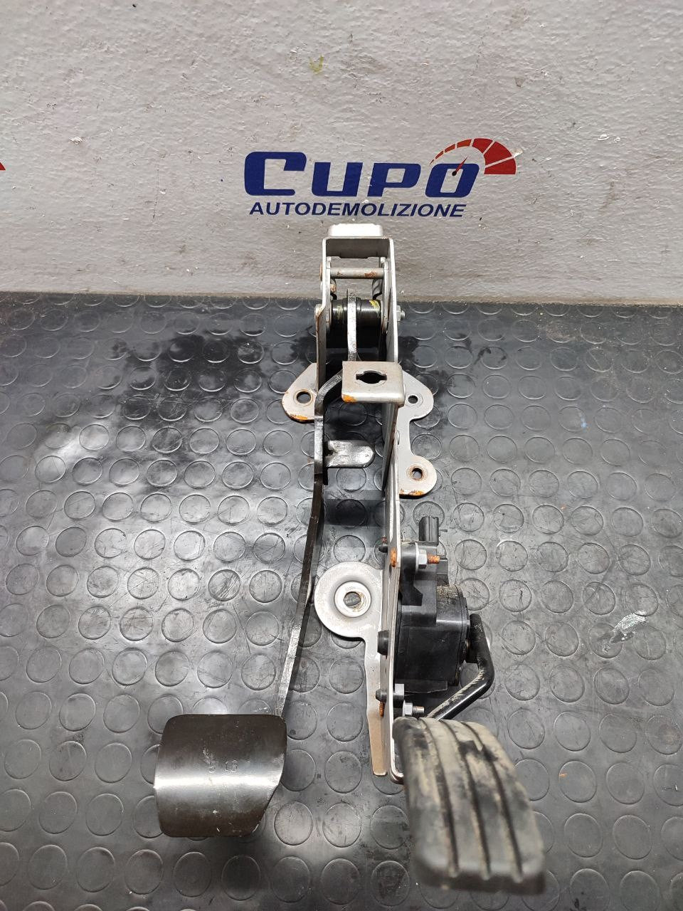 Kit Pedaliera (Acceleratore+Freno) Renault Kangoo (Restyling 2013) Cod:8200436878 - F&P CRASH SRLS - Ricambi Usati