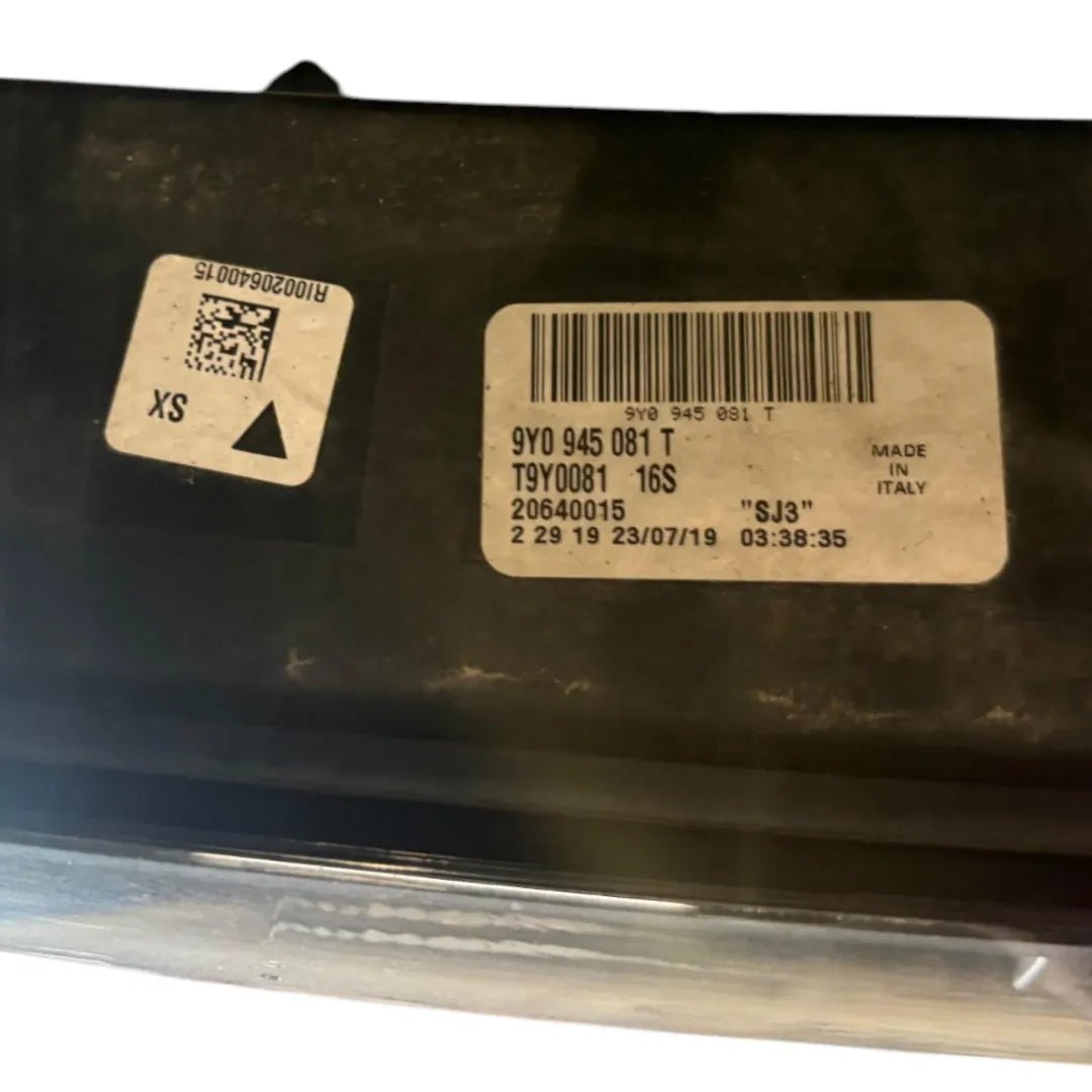 Dettaglio Fanale posteriore centrale Porsche Cayenne Coupé 9YB dal 2019 cod. 9Y0945081T - foto 2