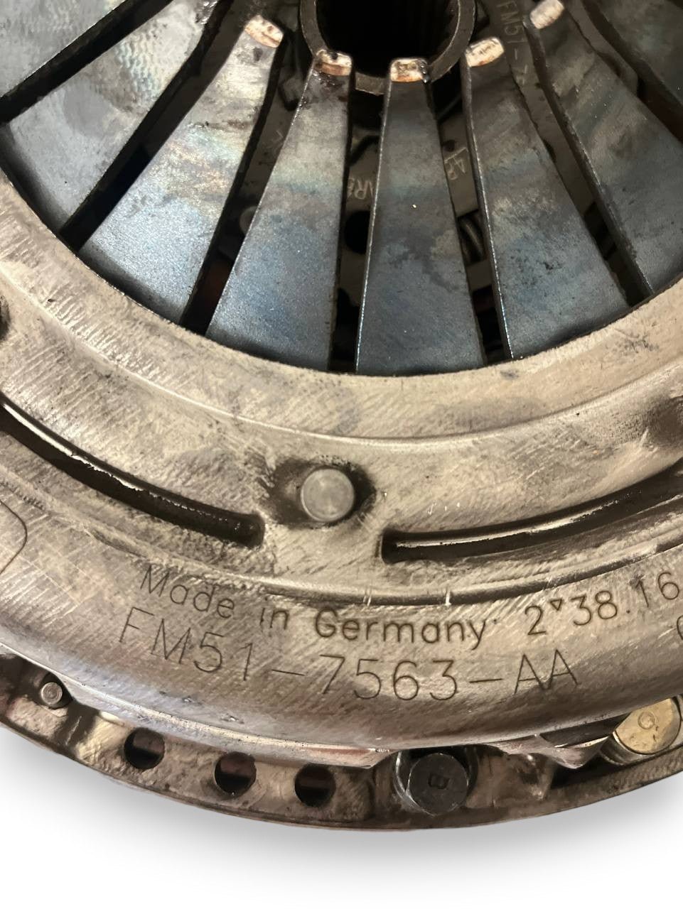 Clutch Flywheel Kit Ford Kuga II / Ford Focus III / Ford C-Max / Ford Mondeo mk5 1.5 tdci (2012 to 2020) Engine Code: XWMB code: FM51-7563-AA - F&P CRASH SRLS - Used Parts