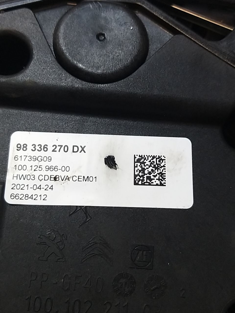 Leva Cambio Automatico Peugeot 2008 / 3008 / 208 ( 2019 ) Cod : 98336270DX - F&P CRASH SRLS - Ricambi Usati