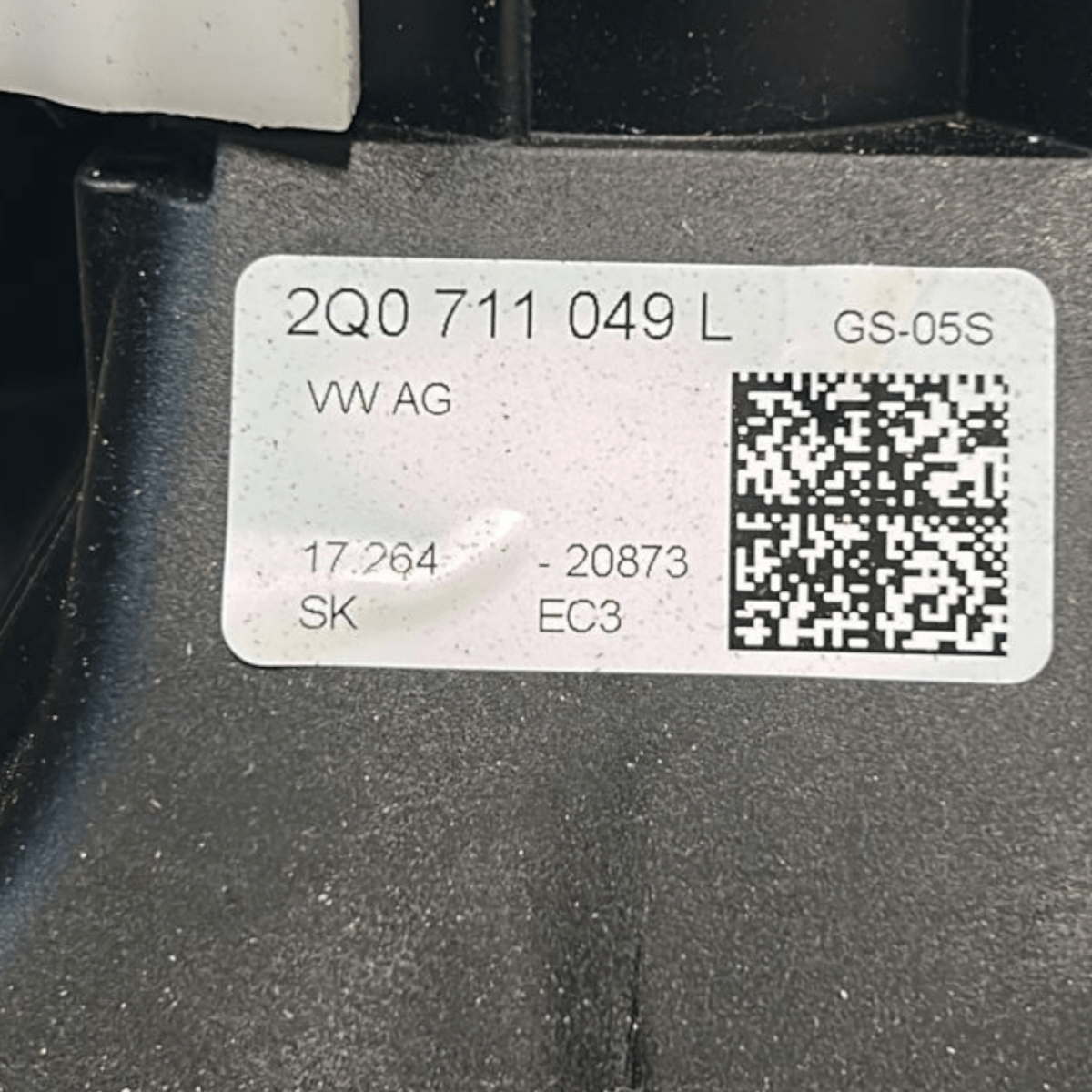 Leva cambio manuale volkswagen polo aw1 cod:2Q0711049l (2017 >) 5 marce + corde - F&P CRASH SRL - Ricambi Usati