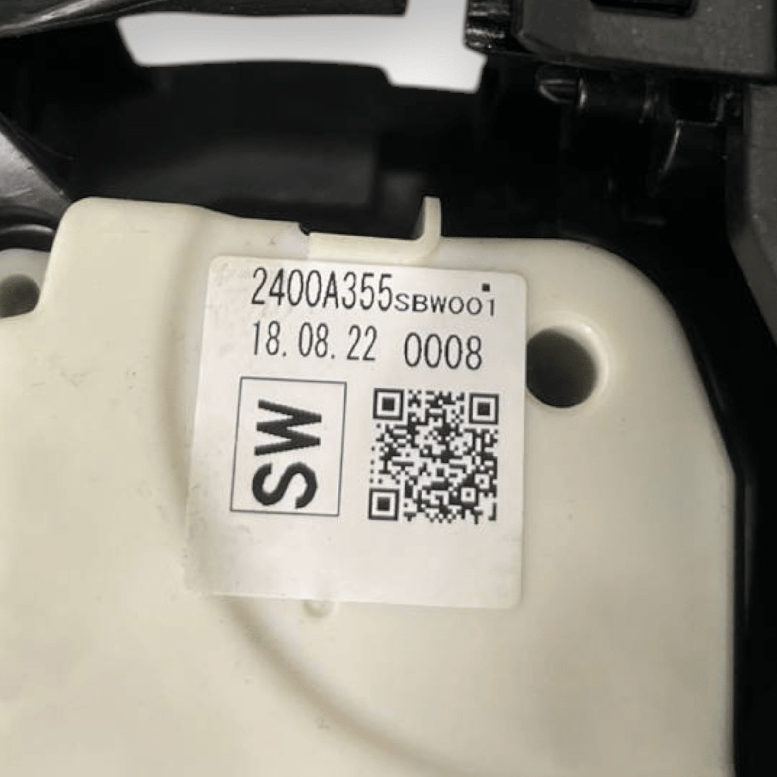 Gear Lever / Automatic Gear Selector Mitsubishi Outlander IV (2019 to 2021) code: 2400A355 - F&P CRASH SRLS - Used Parts