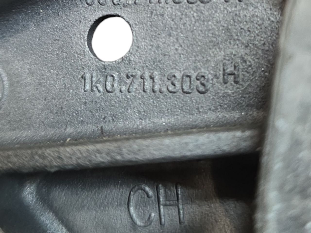 LEVA DEL FRENO A MANO VOLKSWAGEN GOLF V (2003 - 2009) Cod : 1K0711303 - F&P CRASH SRLS - Ricambi Usati