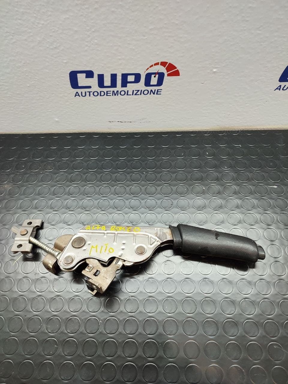Leva freno a mano Alfa Romeo Mito - F&P CRASH SRLS - Ricambi Usati