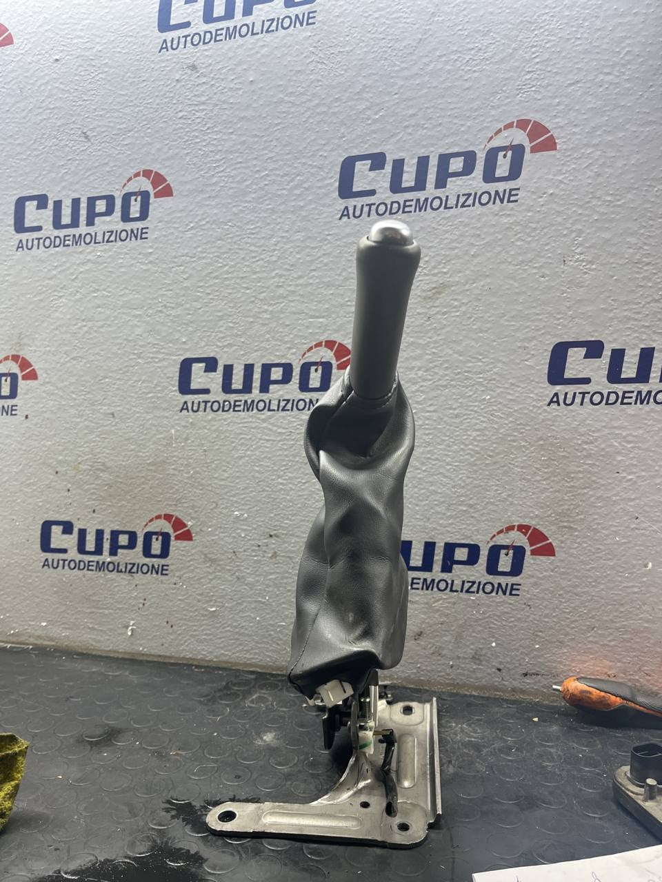 Handbrake Lever Parking Brake Renault Megane 3p (2009) code:360100005R - F&P CRASH SRLS - Used Parts