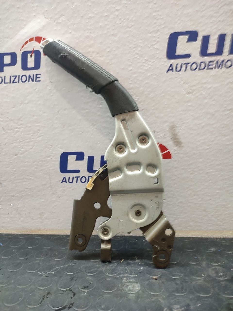 Handbrake lever MERCEDES-BENZ CLASS A W169 1.5 (2008) B cod: A1694200084 - F&P CRASH SRLS - Used Parts