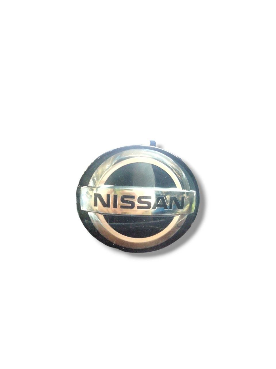 Logo / Front emblem Nissan Qashqai (2013-2015) code.62890HW20A - F&amp;P CRASH SRLS - Used Parts