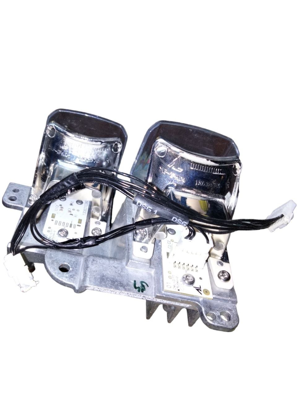 Daytime running light LED right side for Peugeot 308 (2013>) code 1305715276 - F&P CRASH SRLS - Used Parts