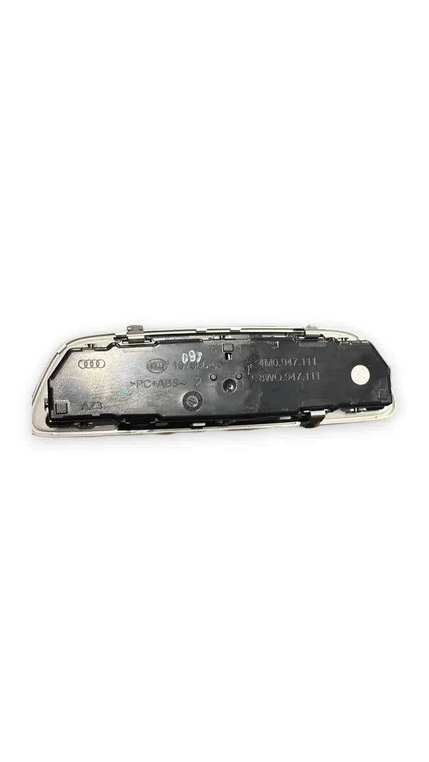 Dettaglio Plafoniera anteriore di cortesia Audi A4 8W 2015–2019 OEM 8W0947135BQ6PS - foto 2