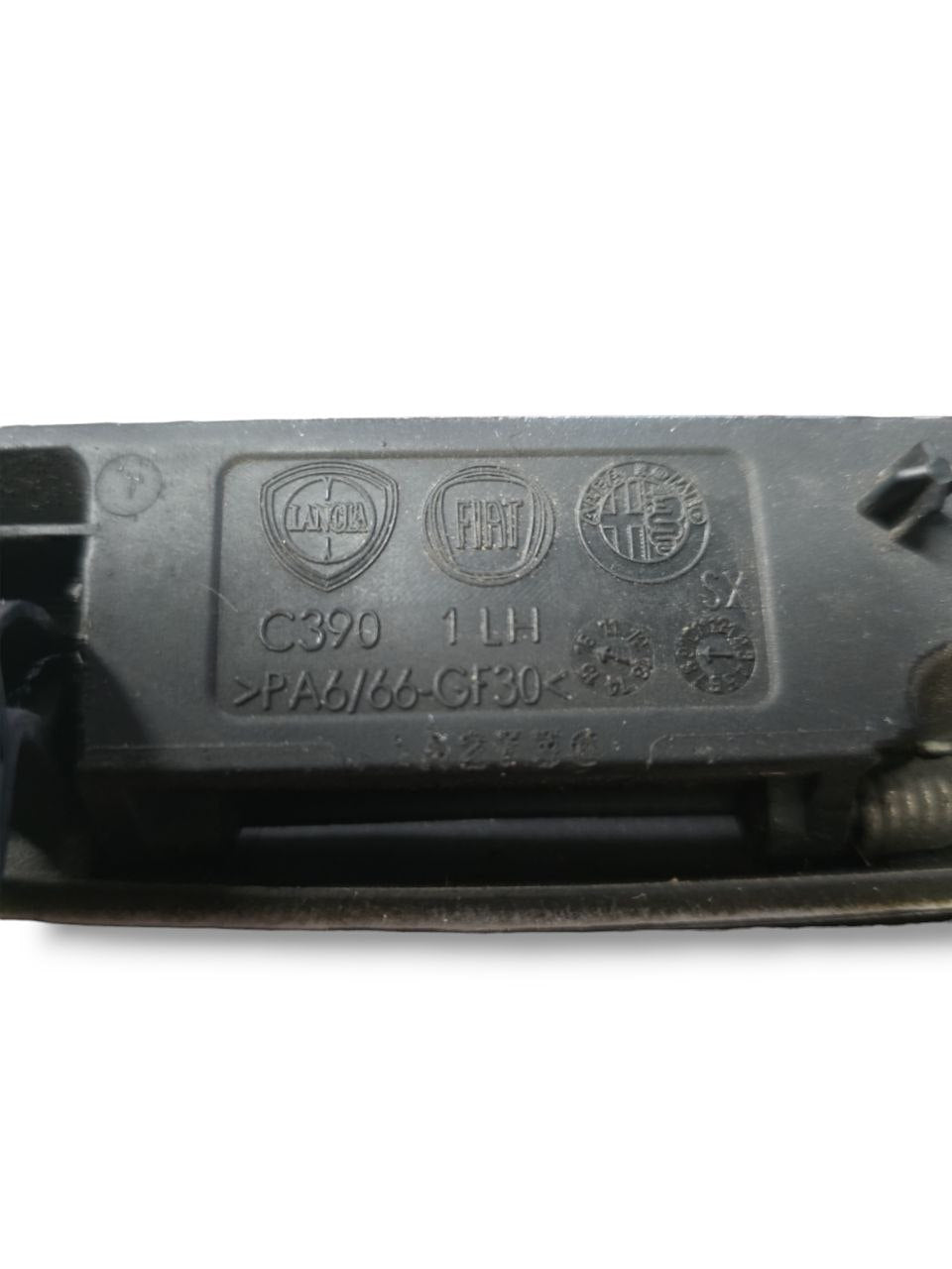 MANIGLIA ESTERNA ANTERIORE SINISTRA FIAT PANDA 312 (2012>) Cod : C3901LH - F&P CRASH SRLS - Ricambi Usati