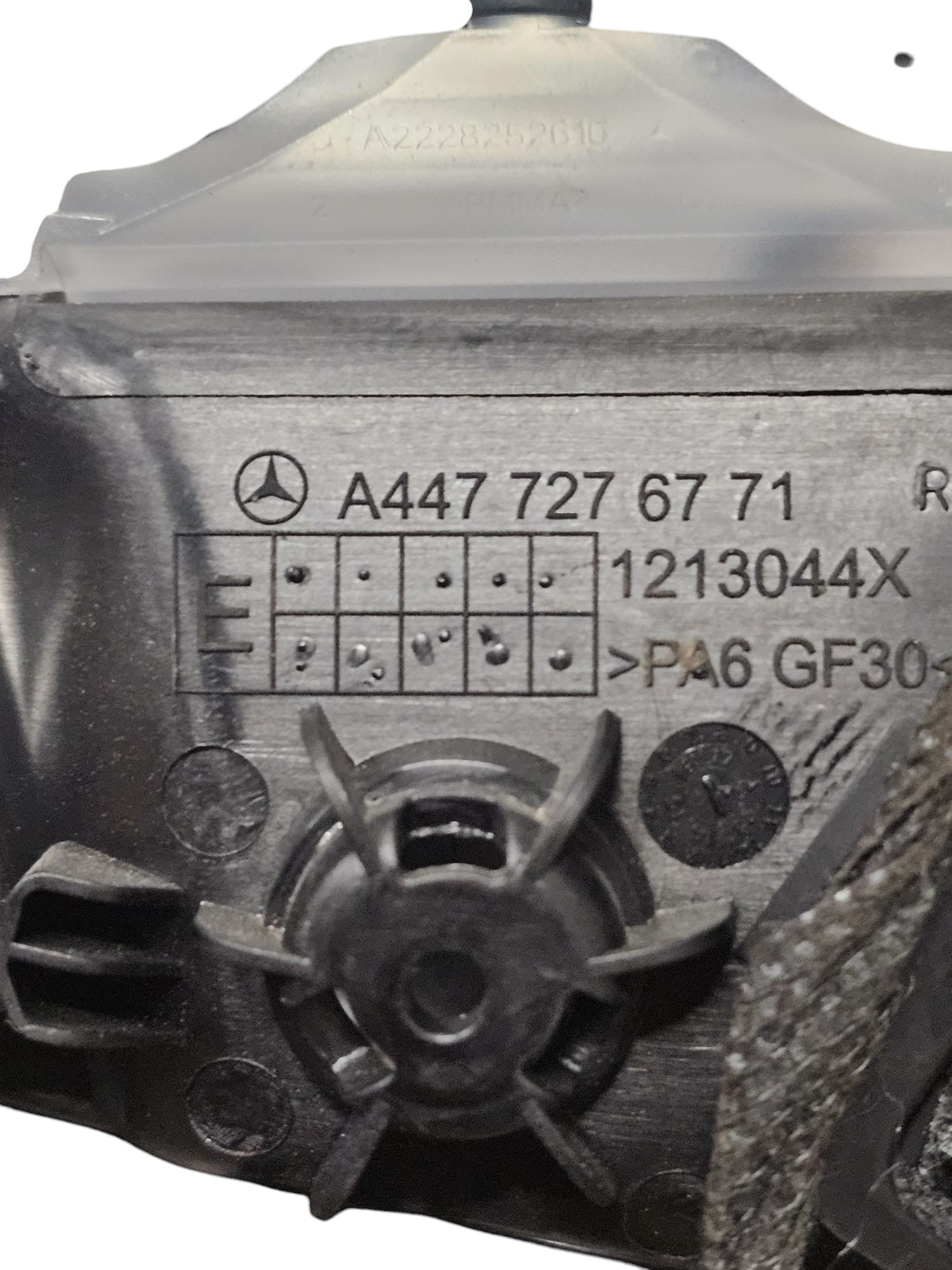 Maniglia Interna Anteriore Destra Mercedes Classe V W447 Cod:A4477276771 (2014 - >) - F&P CRASH SRLS - Ricambi Usati