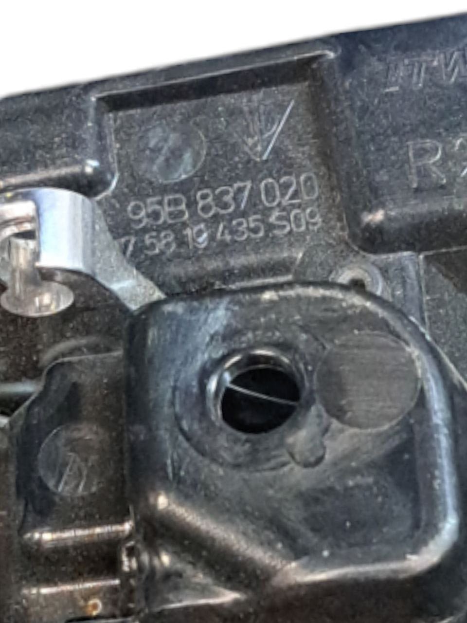 Front / Rear Internal Handle Porsche Macan (95b - 2015) CODE:95B837020 - F&P CRASH SRLS - Used Parts