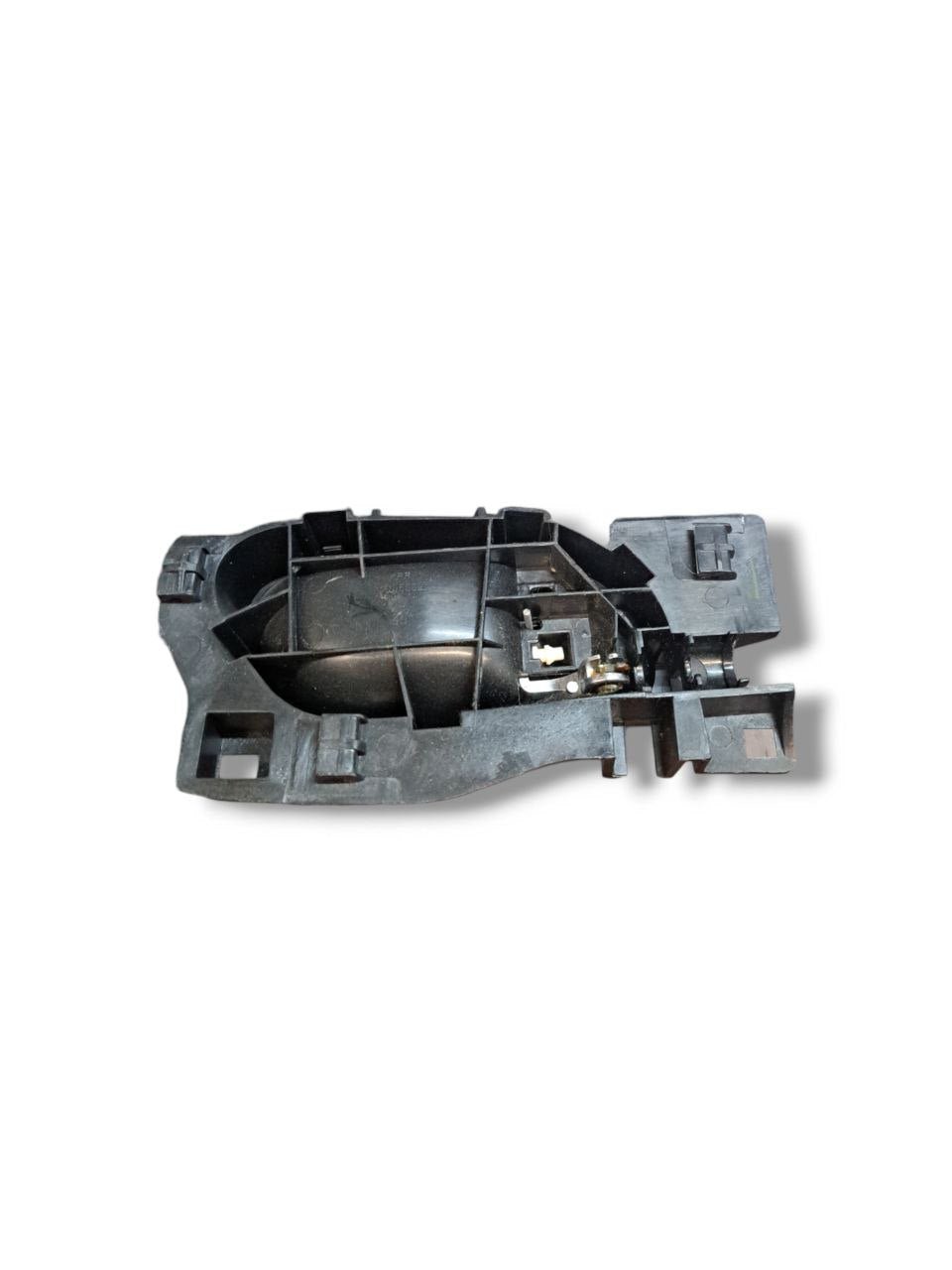 Front / Rear Left Interior Handle Peugeot 5008 (2013) COD:9683446877 - F&P CRASH SRLS - Used Parts