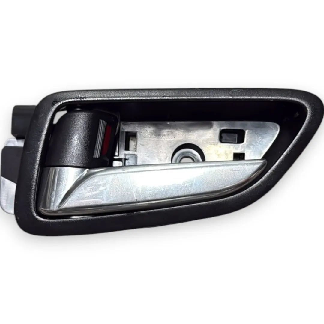 Maniglia interna di apertura porta sinistra anteriore Mazda 2 2014–2020 OEM DA6T59330B