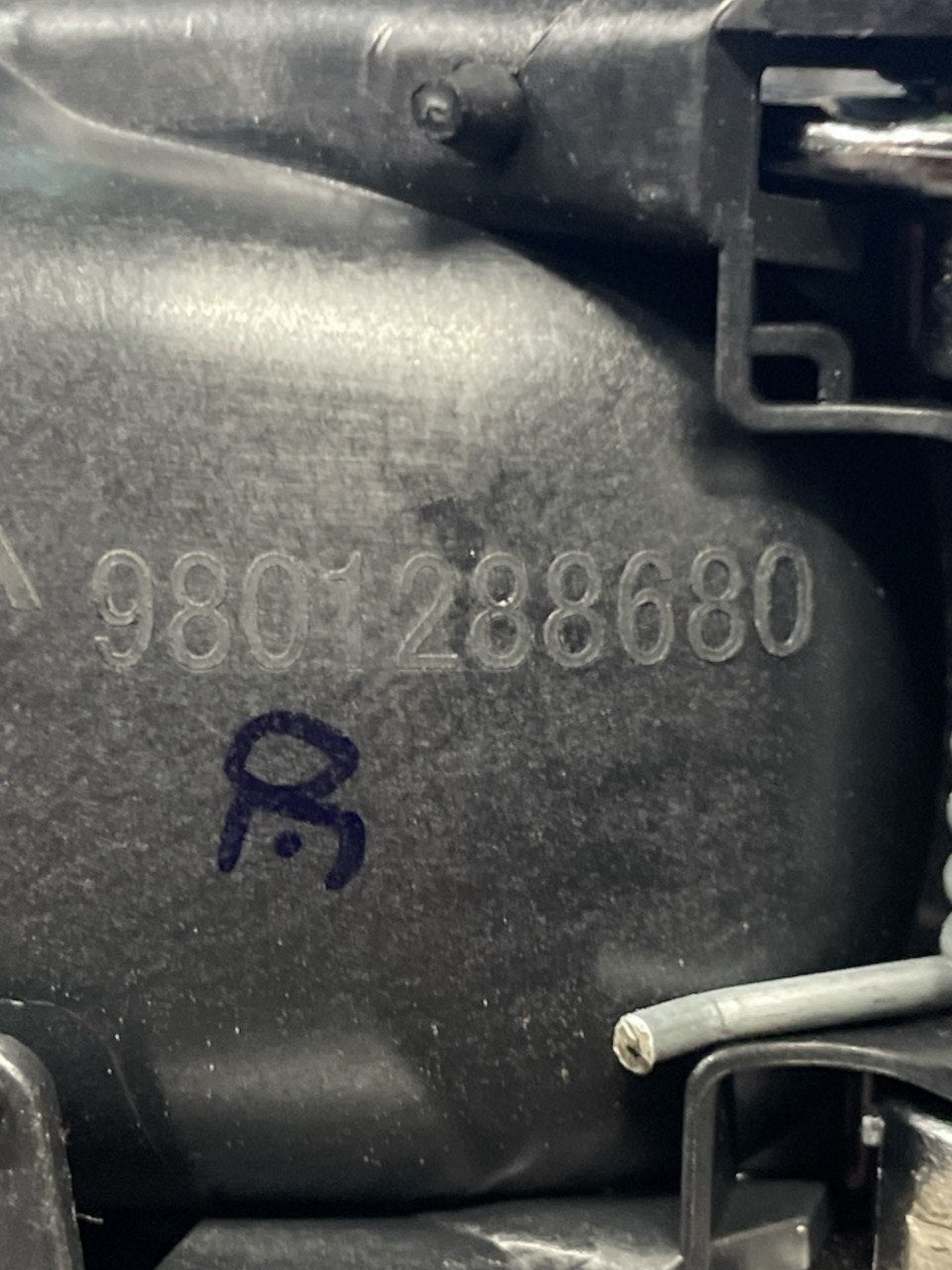 Maniglia Interna Posteriore Sinistra Citroen C3 cod:9801288680 (2016>) - F&P CRASH SRLS - Ricambi Usati