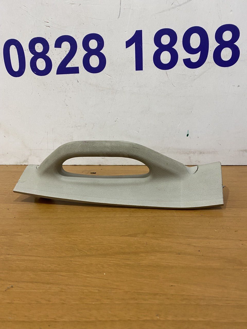 maniglia porta scorrevole post sx chrysler voyager 2009 2014 F1028F4501 - F&amp;P CRASH SRLS - Ricambi Usati