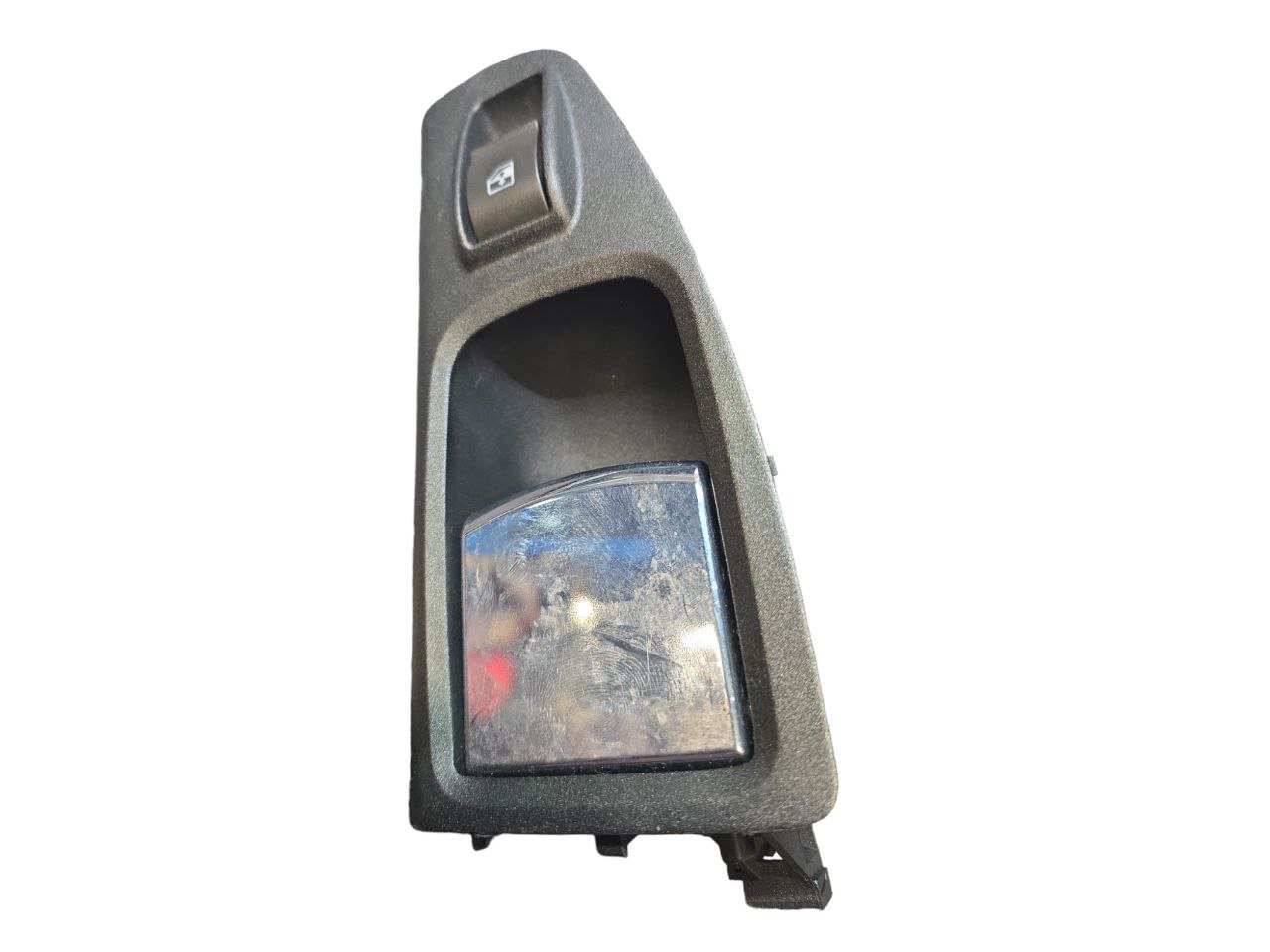 Handle / Front Right Window Lift Button Fiat Idea (2003 - 2016) Code: A739 - F&P CRASH SRLS - Used Parts