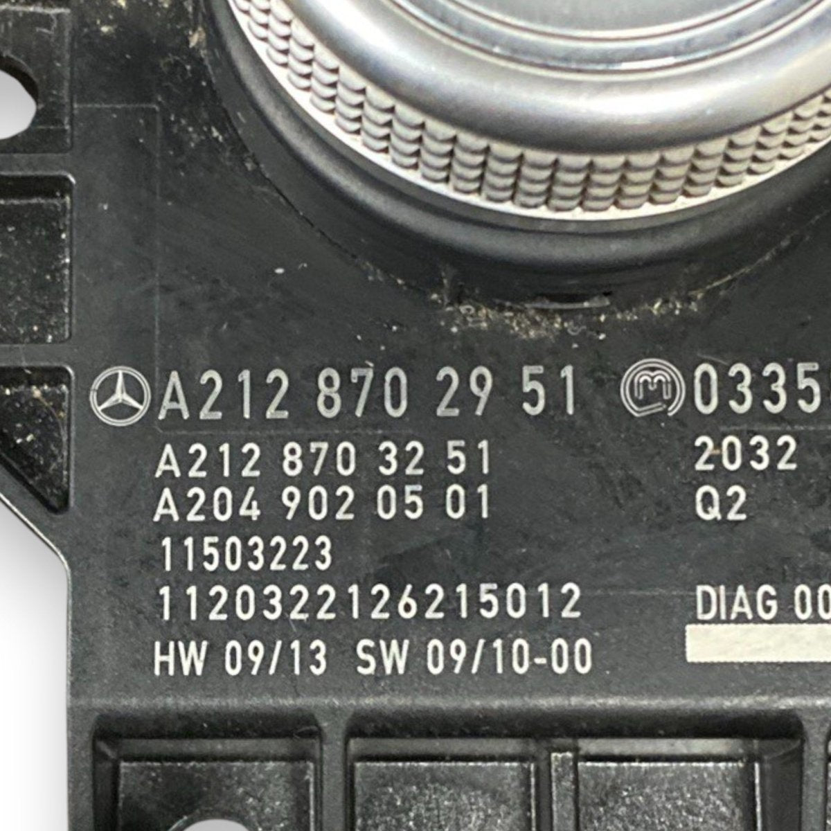 Manopola controllo autoradio mercedes - benz classe e w212 Cod: a2128702951 (2009 - 2016) - F&P CRASH SRLS - Ricambi Usati