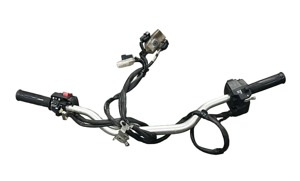 Manubrio + comandi honda xadv 750 (2018 > 2020) - F&P CRASH SRL - Ricambi Usati